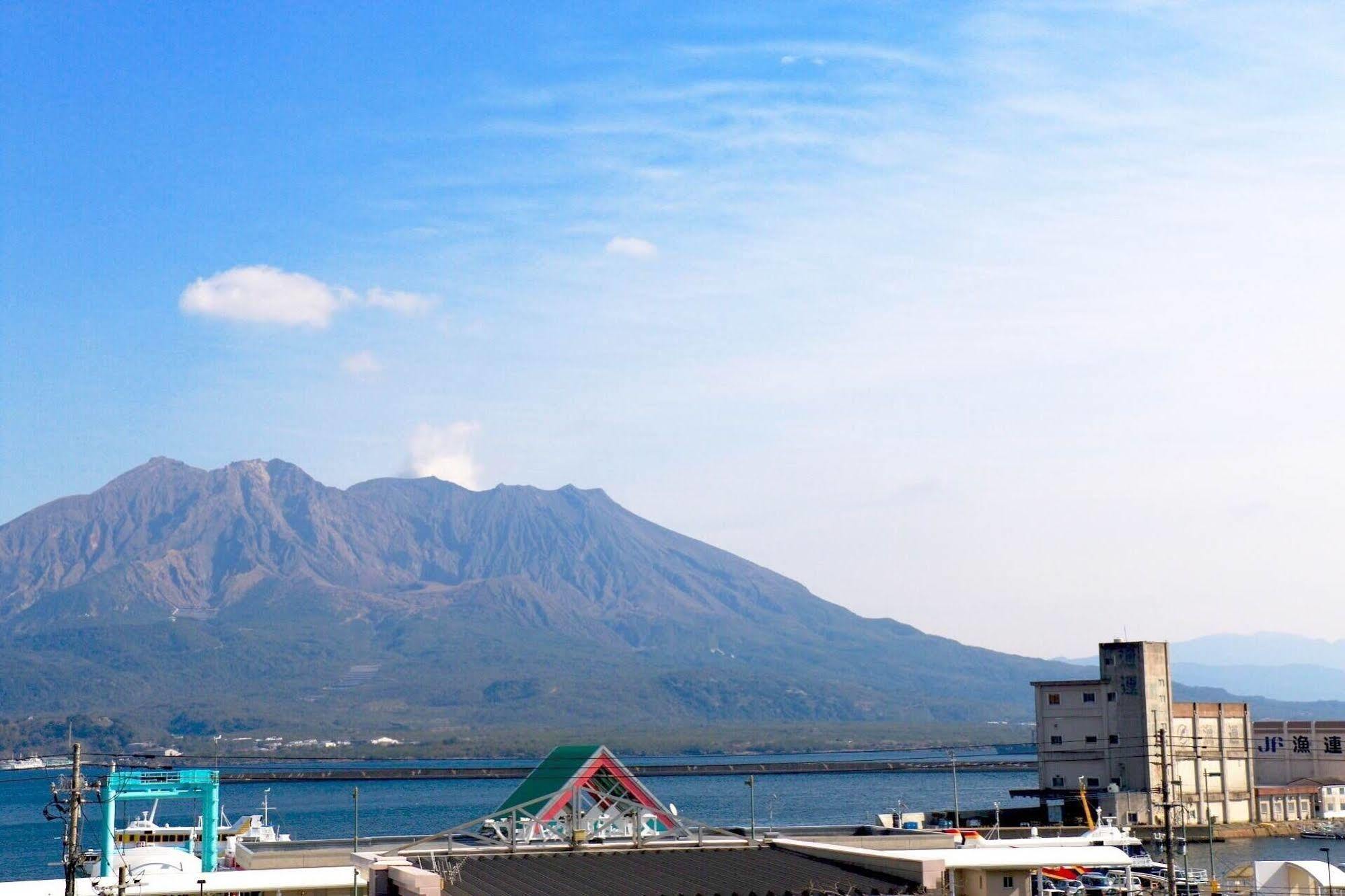 Green Guesthouse Kagoshima Bagian luar foto
